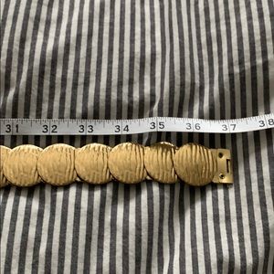 Gold stretchy belt